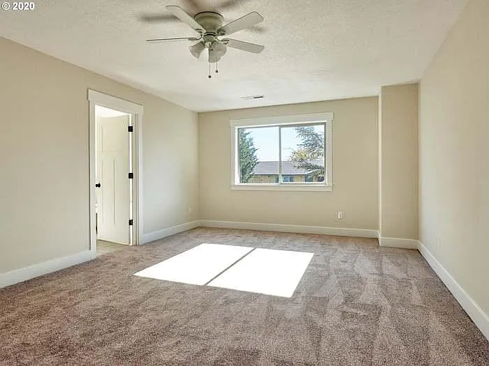1211 Judy St — Photo 11