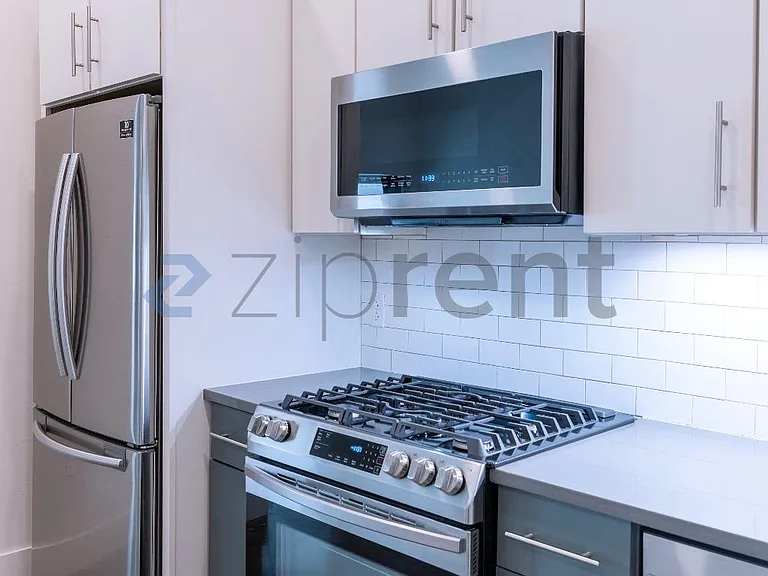 1801 2nd Ave #208 — Photo 14