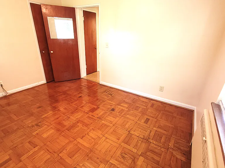3897 Vine St — Photo 16