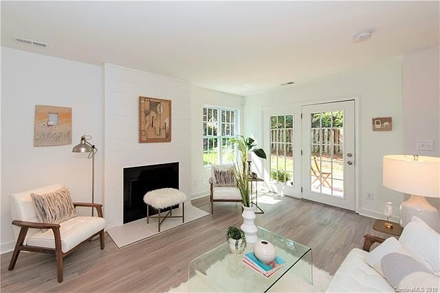 2nd image of 1541 Briar Creek Rd #18A