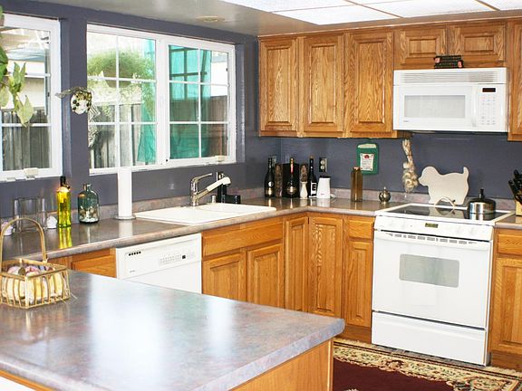 3rd image of 7039 Santa Teresa Blvd