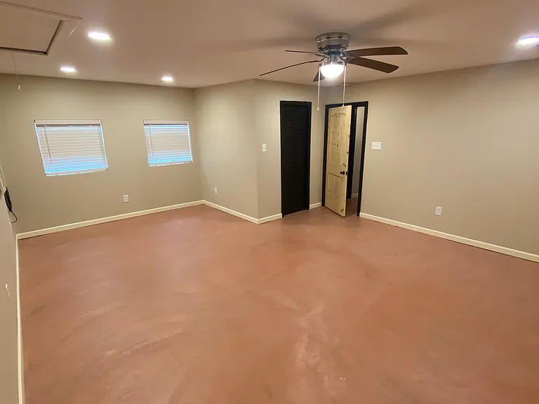 3540 N Foster Dr — Photo 4