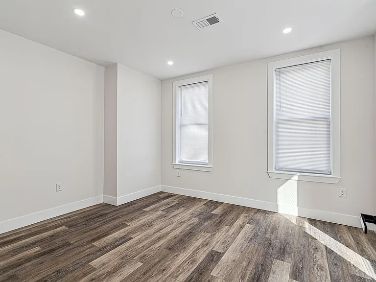 5601 Lansdowne Ave #3 — Photo 24