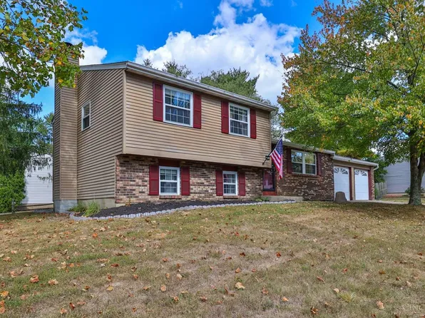 4640 Blackberry Ln, Batavia, OH 45103