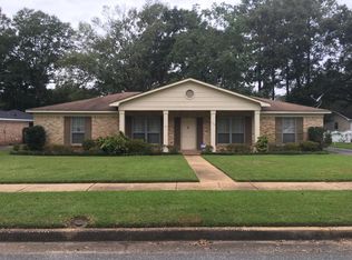 708 Oak Hill Rd, Mobile, AL 36609