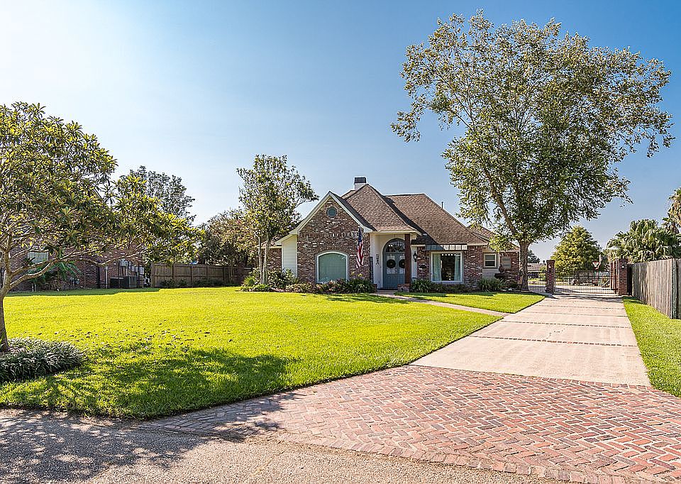 1st image of 38205 E Lakeview Dr