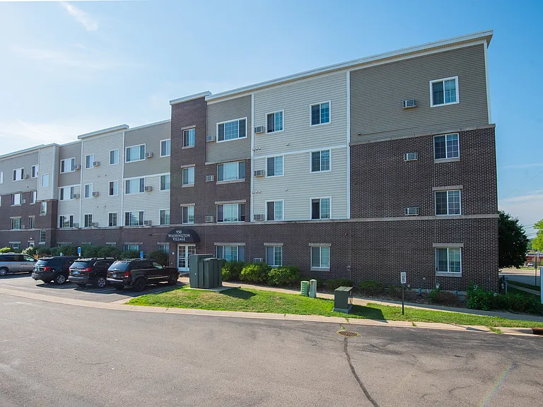 Washington Village West — Photo 1