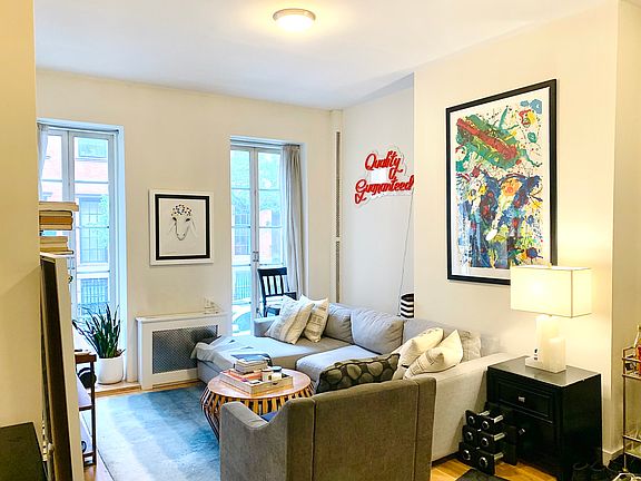 3rd image of 16-18 Charles St APT 2A