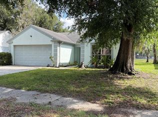 1636 Baker Rd, Lutz, FL 33559