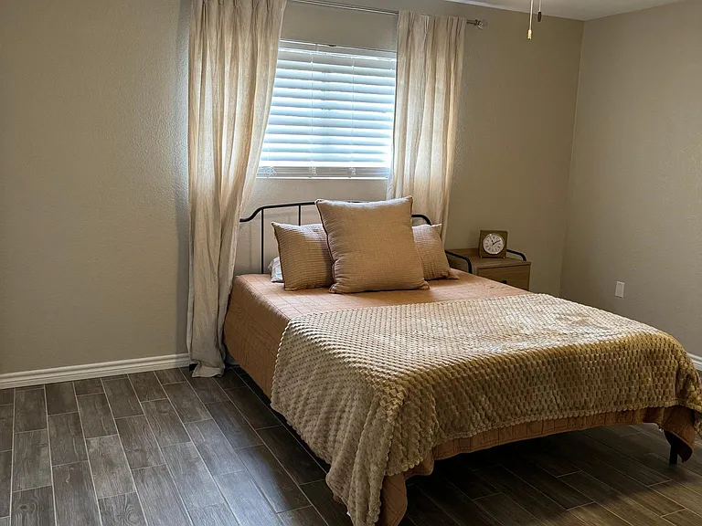 1303 N Canal St #20 — Photo 9