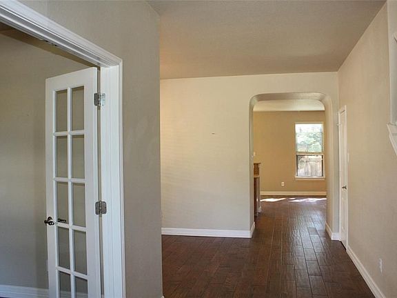 4th image of 508 Whistlers Walk