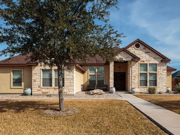 411 Far Hills Dr, Del Rio, TX 78840