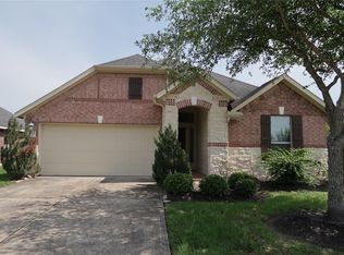 1902 Lansing Cove Dr, Fresno, TX 77545