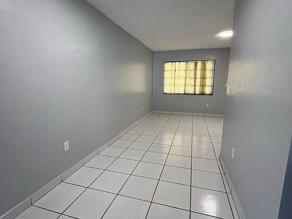 5th image of 86 NE 5th Ave Building 86