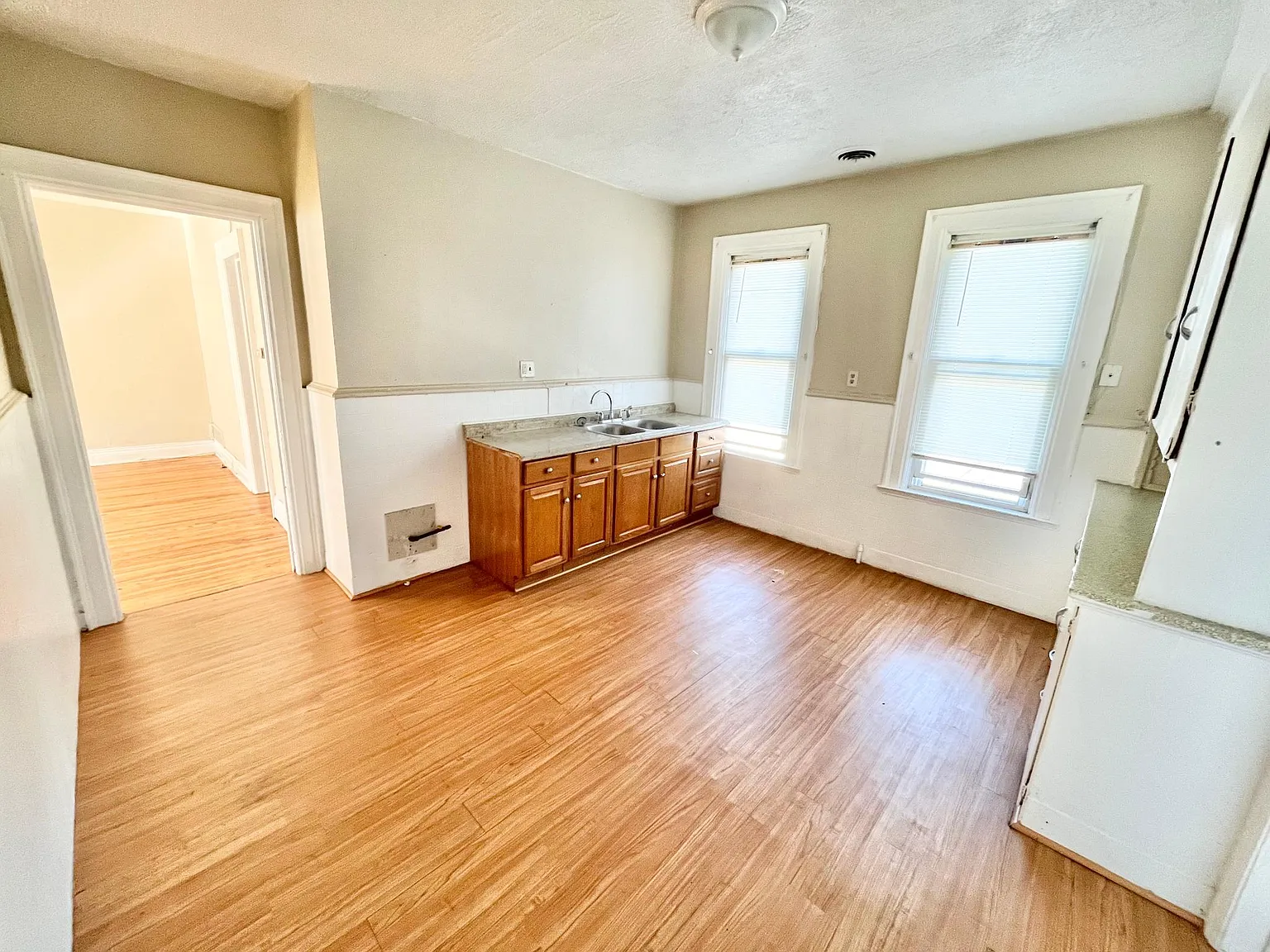 2 bed, 1025 sqft, $1,150 — Photo 1
