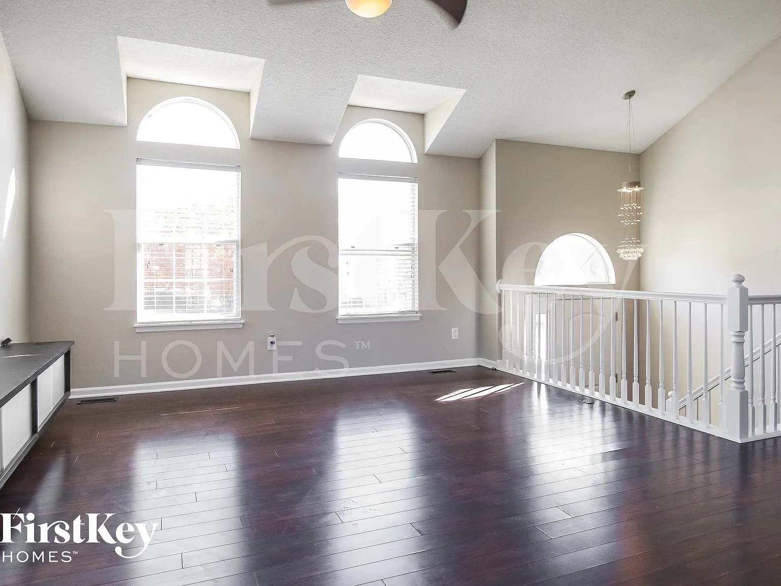 3 bed, 2.5 bath, 1821 sqft, $2,545 — Photo 4