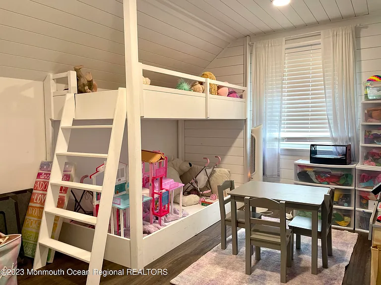 1414 Treeneedle Rd — Photo 18