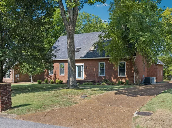 836 Rachel Dr, Goodlettsville, TN 37072