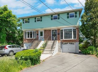 14 Gerri Ln, Yonkers, NY 10703
