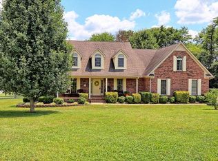 1908 Digg Ct, Columbia, TN 38401