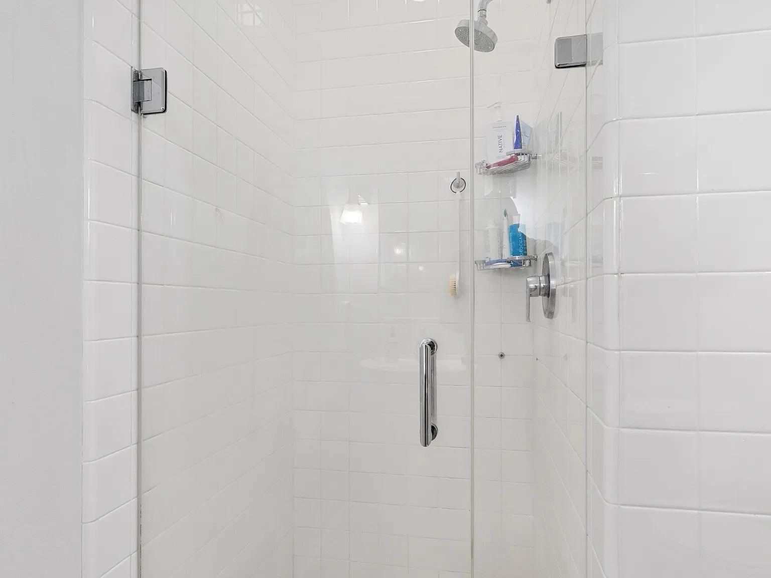 3 bed, 1591 sqft, $6,395 — Photo 2