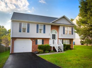 4956 Pine Glen Rd NE, Roanoke, VA 24019