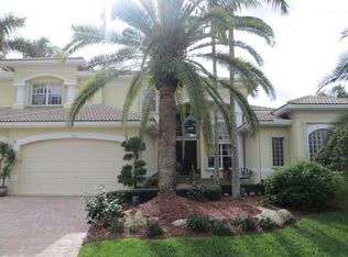 19285 Natures View Ct, Boca Raton, FL 33498