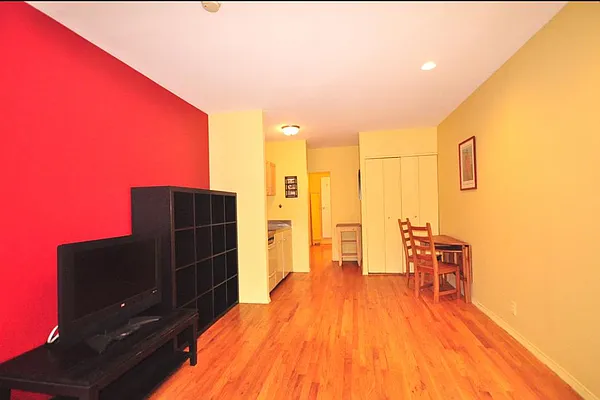 Rented by Corcoran | media 10