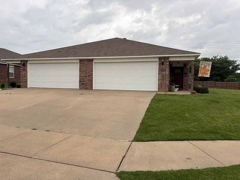 246 E Anabranch Ct — Photo 9