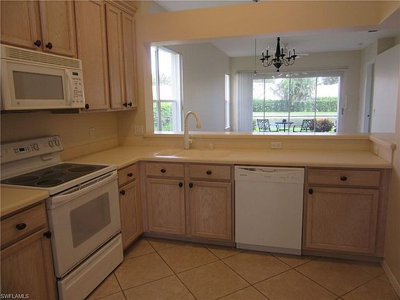 4th image of 12780 Devonshire Lakes Cir