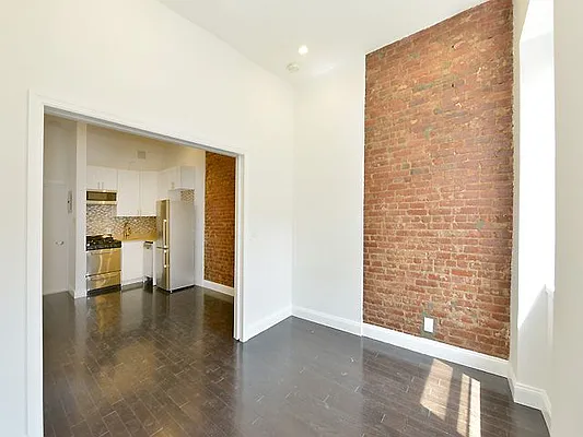 Rented by Cooper & Cooper Real Estate | media 5