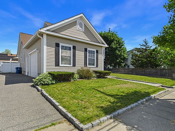 2nd image of 277 Tarkiln Hill Rd