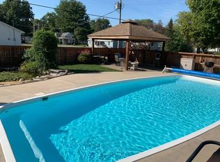401 E Sherman St, Saint Joseph, IL