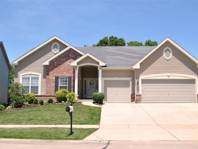 1085 Hawkins Bend Dr, Fenton, MO, 63026