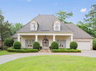 137 Acadian Ln, Mandeville, LA 70471