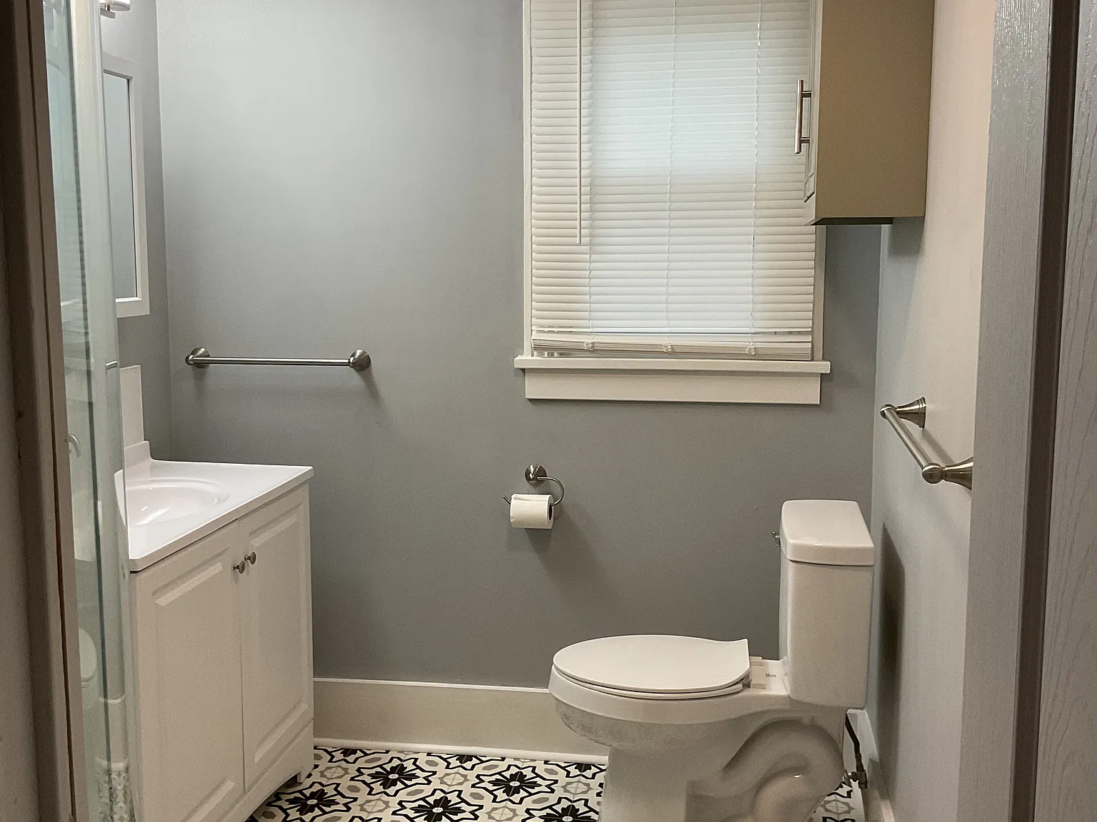 3 bed, 907 sqft, $1,800 — Photo 4