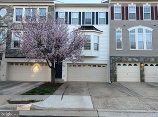 2104 Capstone Cir, Herndon, VA 20170