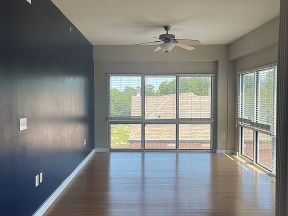 5th image of 277 S Gay St #501