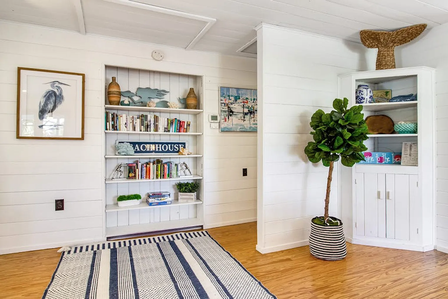 3 bed, 3.0 bath, 1280 sqft, $8,557 — Photo 4