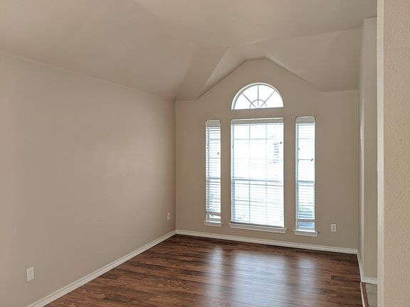 4th image of 4721 Sterling Trace Cir