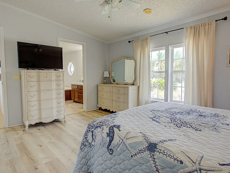 6347 Salado Rd — Photo 13