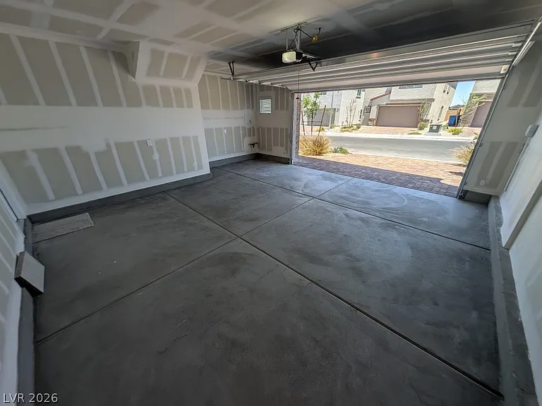 3339 Dancing Waters St — Photo 36