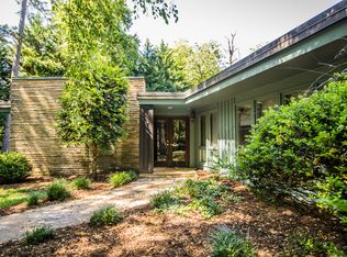 960 N Center St, Hickory, NC 28601