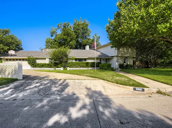3912 Plantation Dr, Benbrook, TX 76116