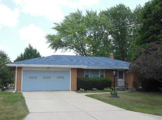 918 Kingsway Ave, Rockford, IL