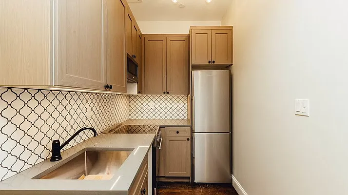 Rented by Lodger Corp | media 4