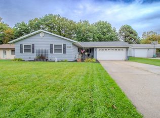 1837 N Indiana Pl, Griffith, IN 46319