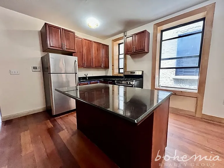 101 W 140th St #25 — Photo 3