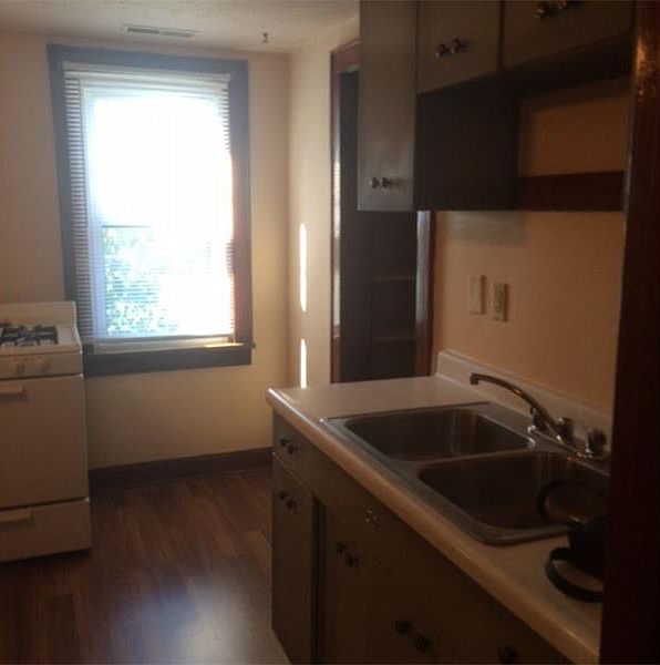 1st image of 1600 4th Ave #2