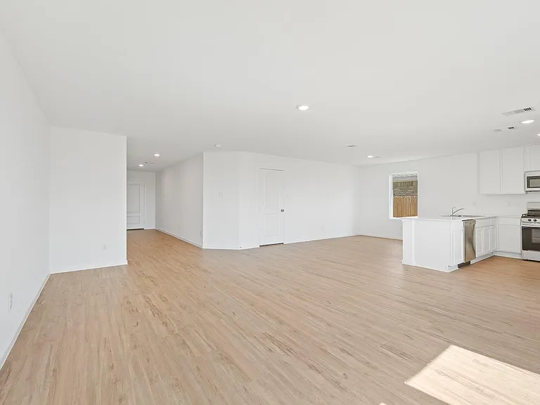 1102 Rustic Willow Dr — Photo 13